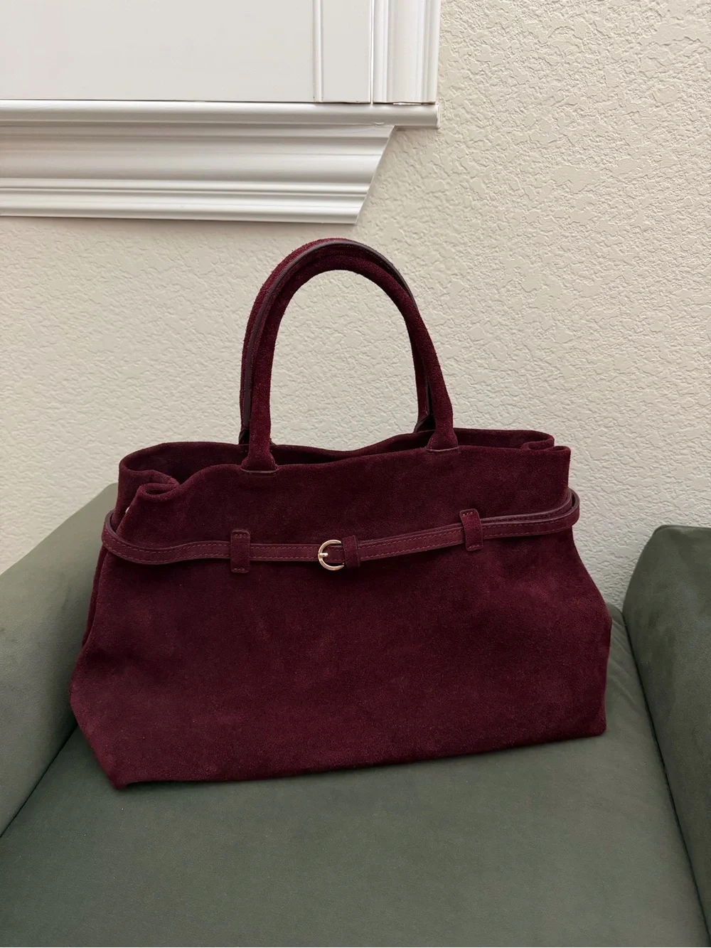 Elegant Italian Boutique Suede Tote Bag in Deep Burgundy
